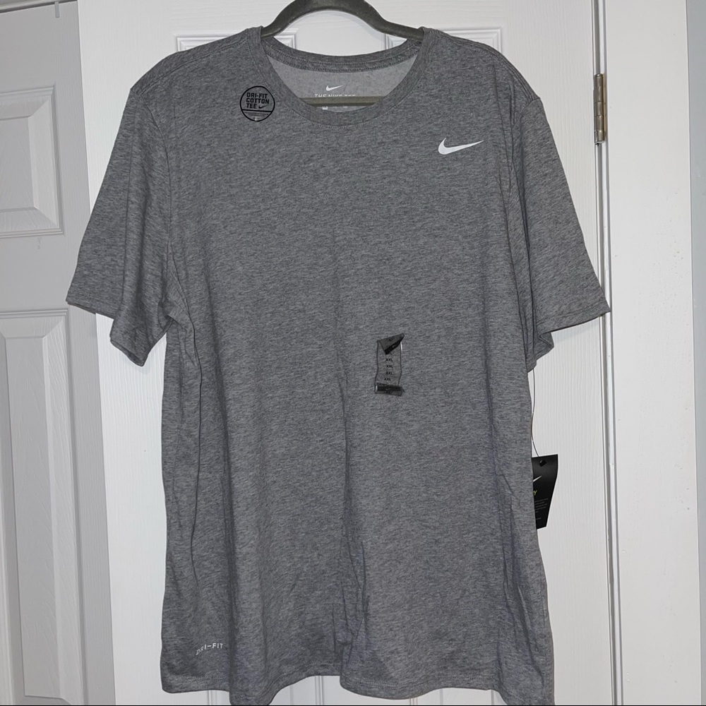 Nike Mens Dri-fit grey “The Nike Tee” size XXL NWT